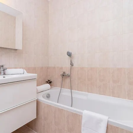 Apartament Cozy With Balcony Chmieleniec By Renters Kraków