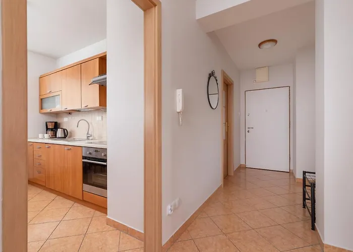 Appartement Cozy With Balcony Chmieleniec By Renters *